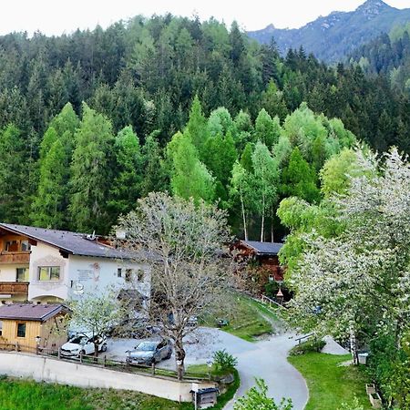 Pension Riese Neustift im Stubaital Exterior photo